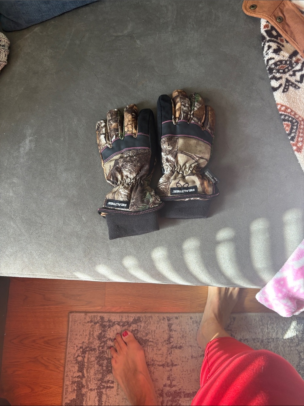 Realtree Camo Winter Gloves in Brown and Green with Black Accents